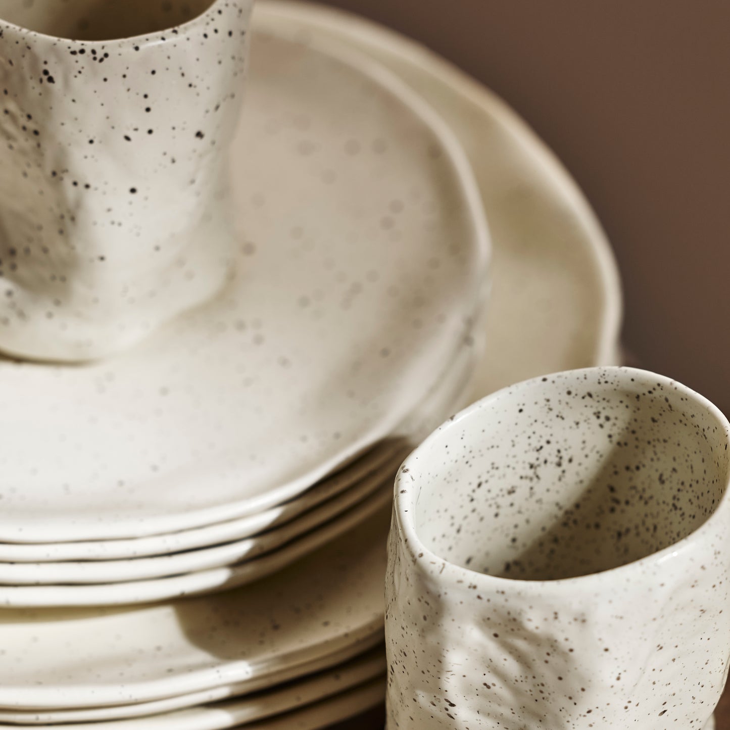 ATIK CREAM SPECKLED DINING SET