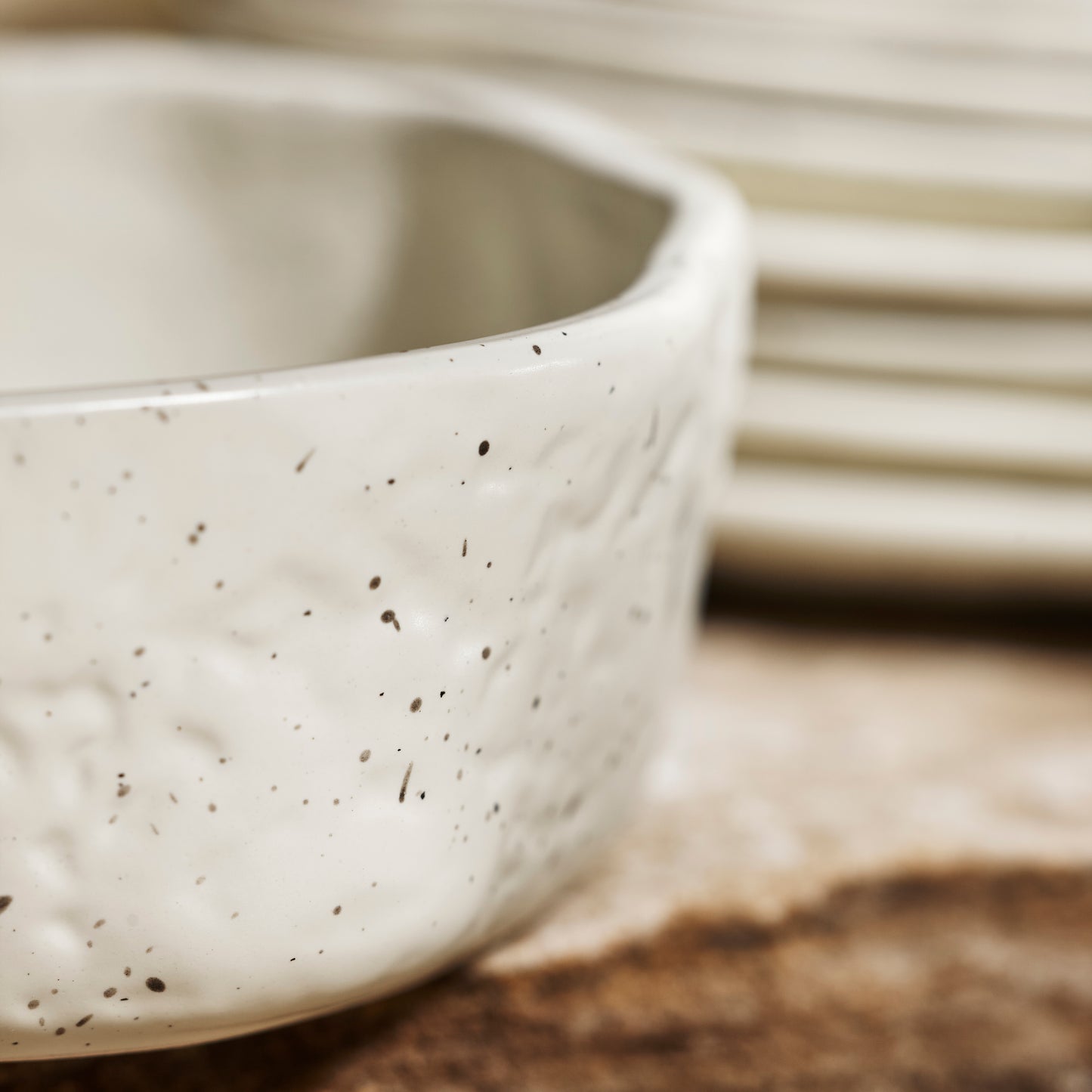 ATIK CREAM SPECKLED DINING SET