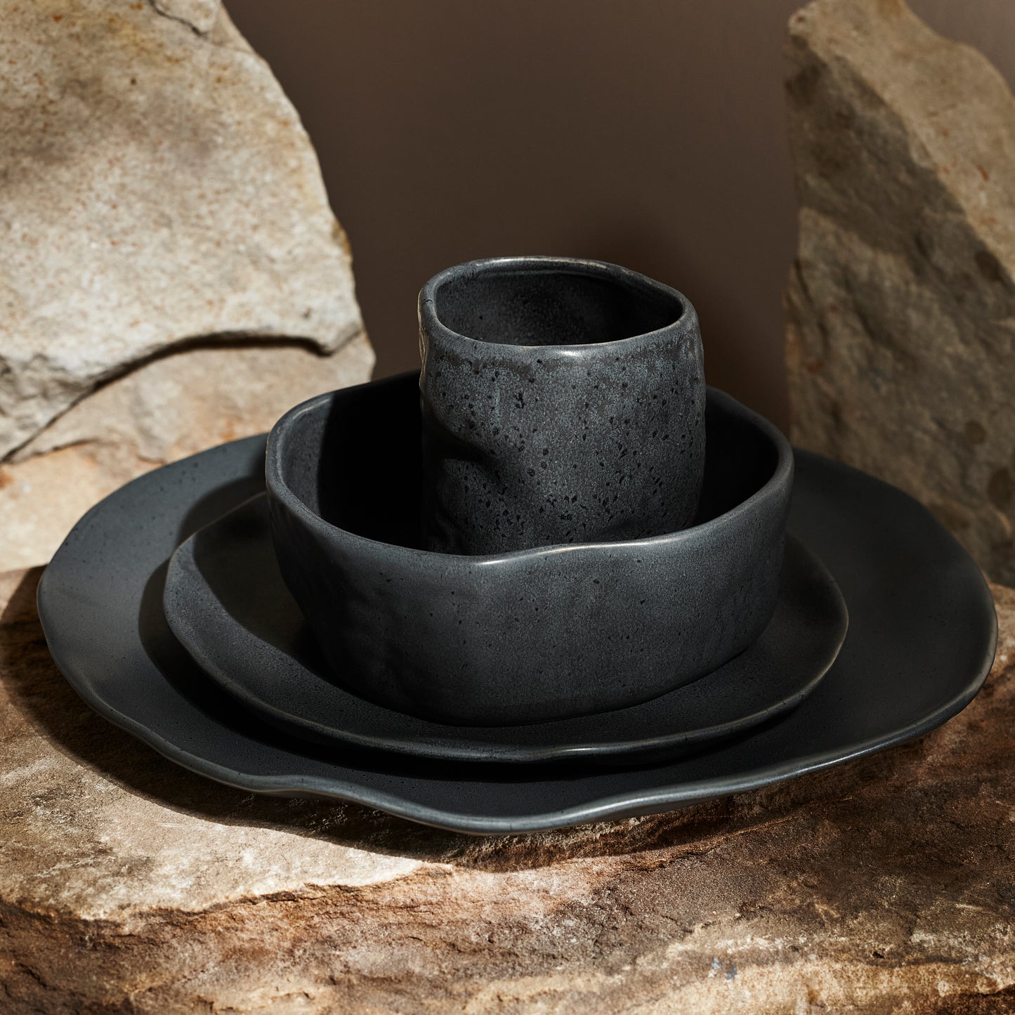 ATIK CHARCOAL BLACK SPECKLED DINING SET