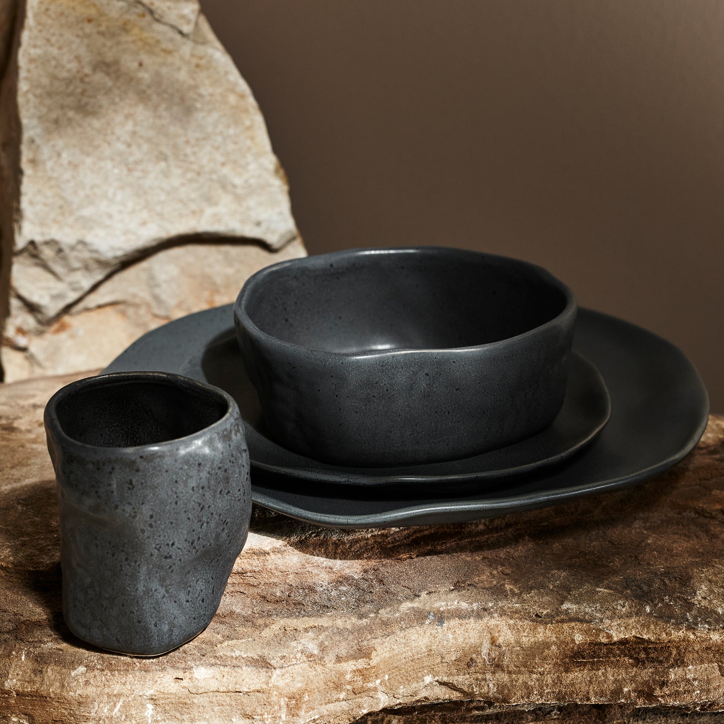 ATIK CHARCOAL BLACK SPECKLED DINING SET