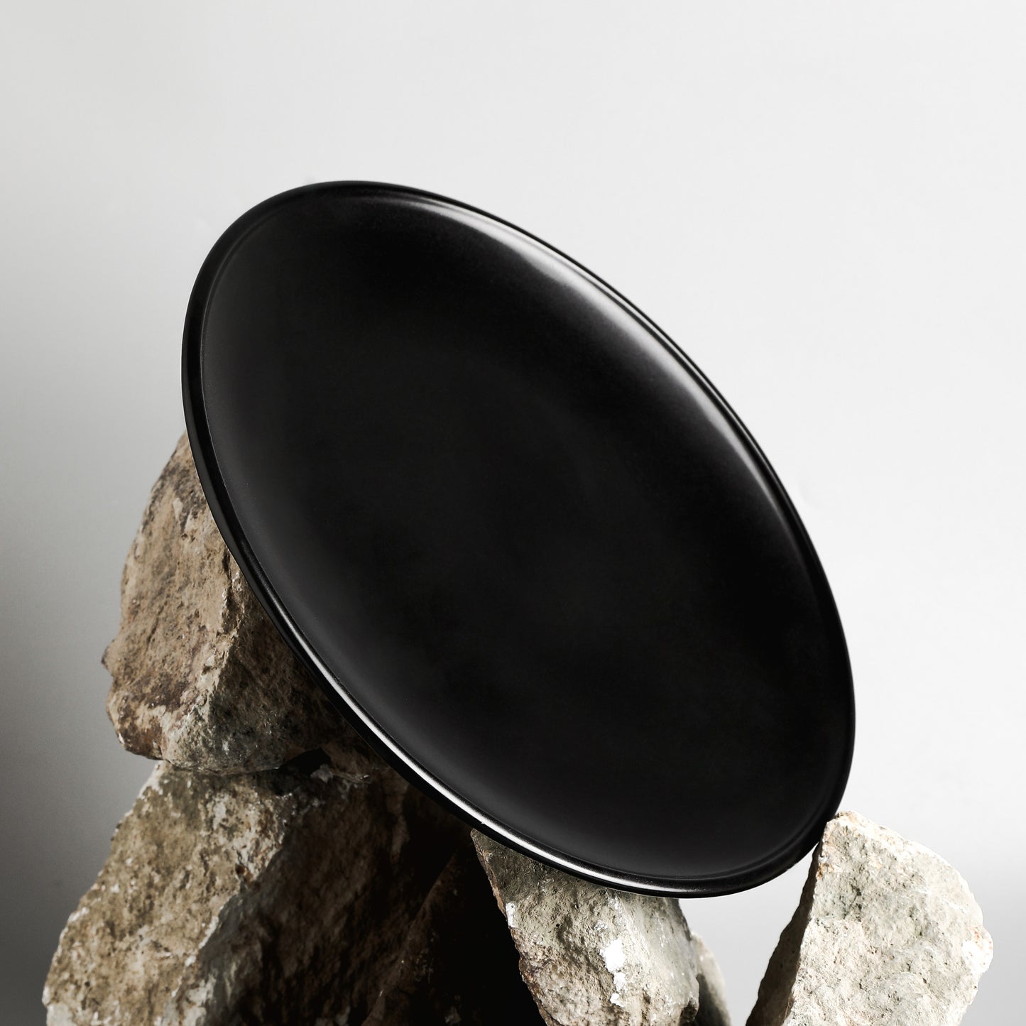 NENDO BLACK DINING SET