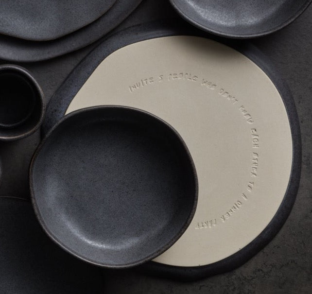 HEKONDA GRAY DINING SET