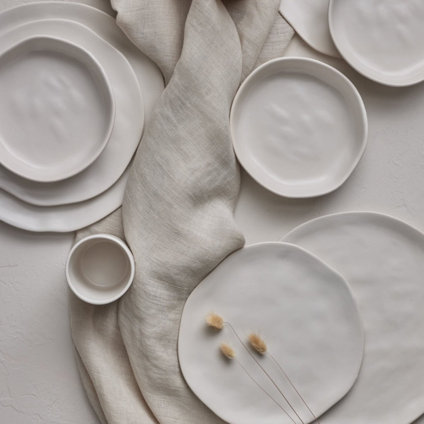 HEKONDA BEIGE DINING SET