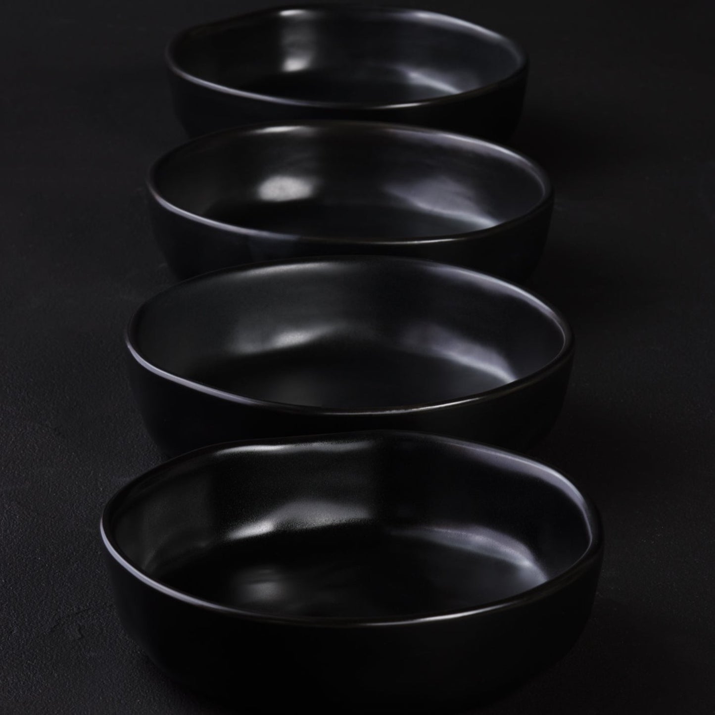 HEKONDA BLACK DINING SET