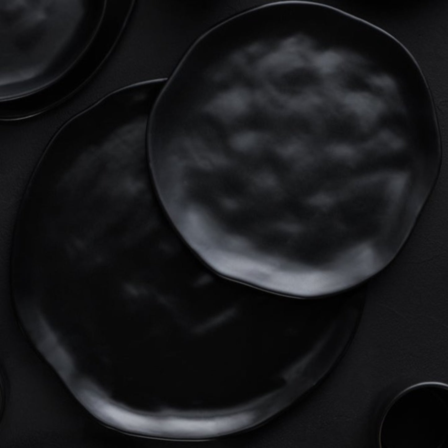 HEKONDA BLACK DINING SET