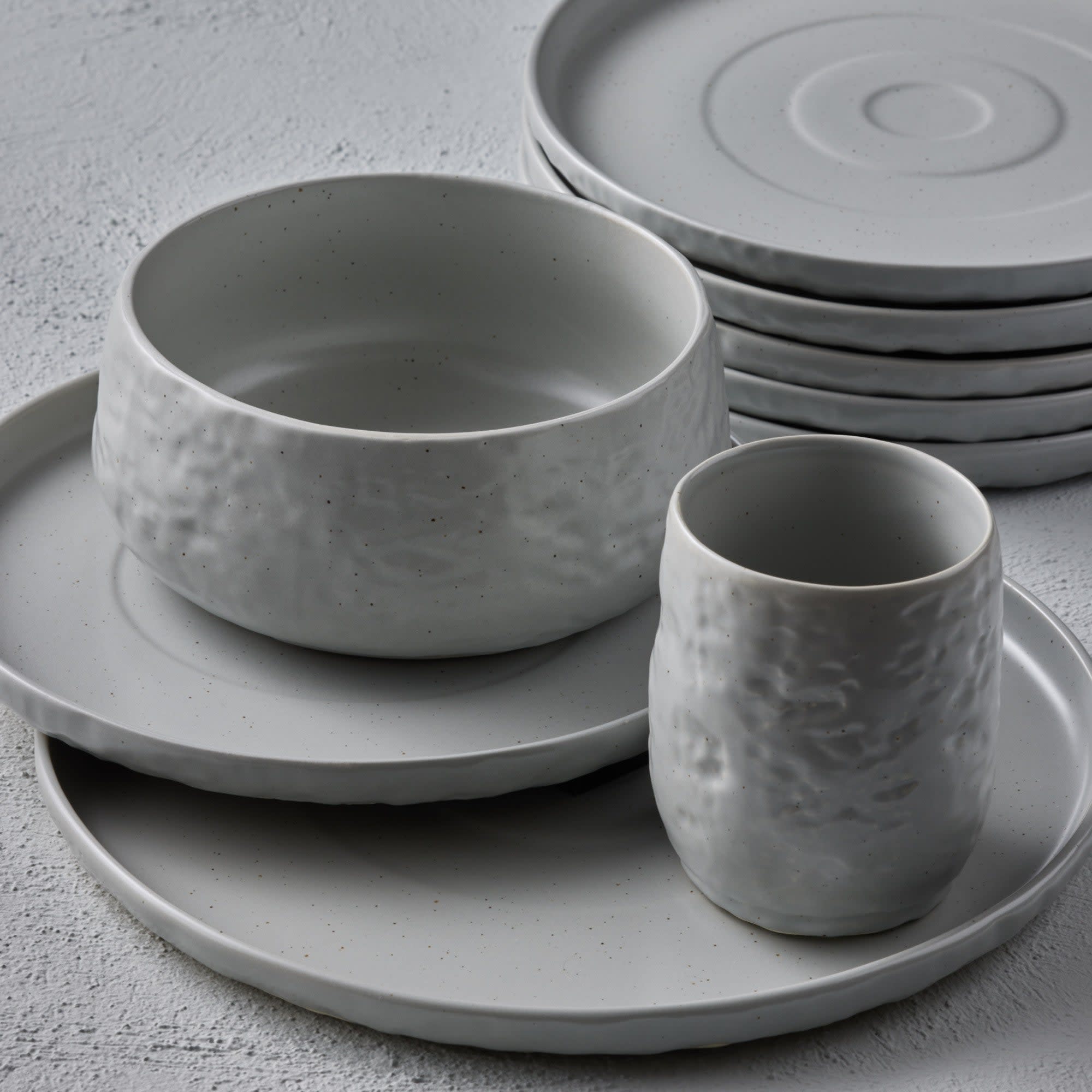 Grey dish outlet set