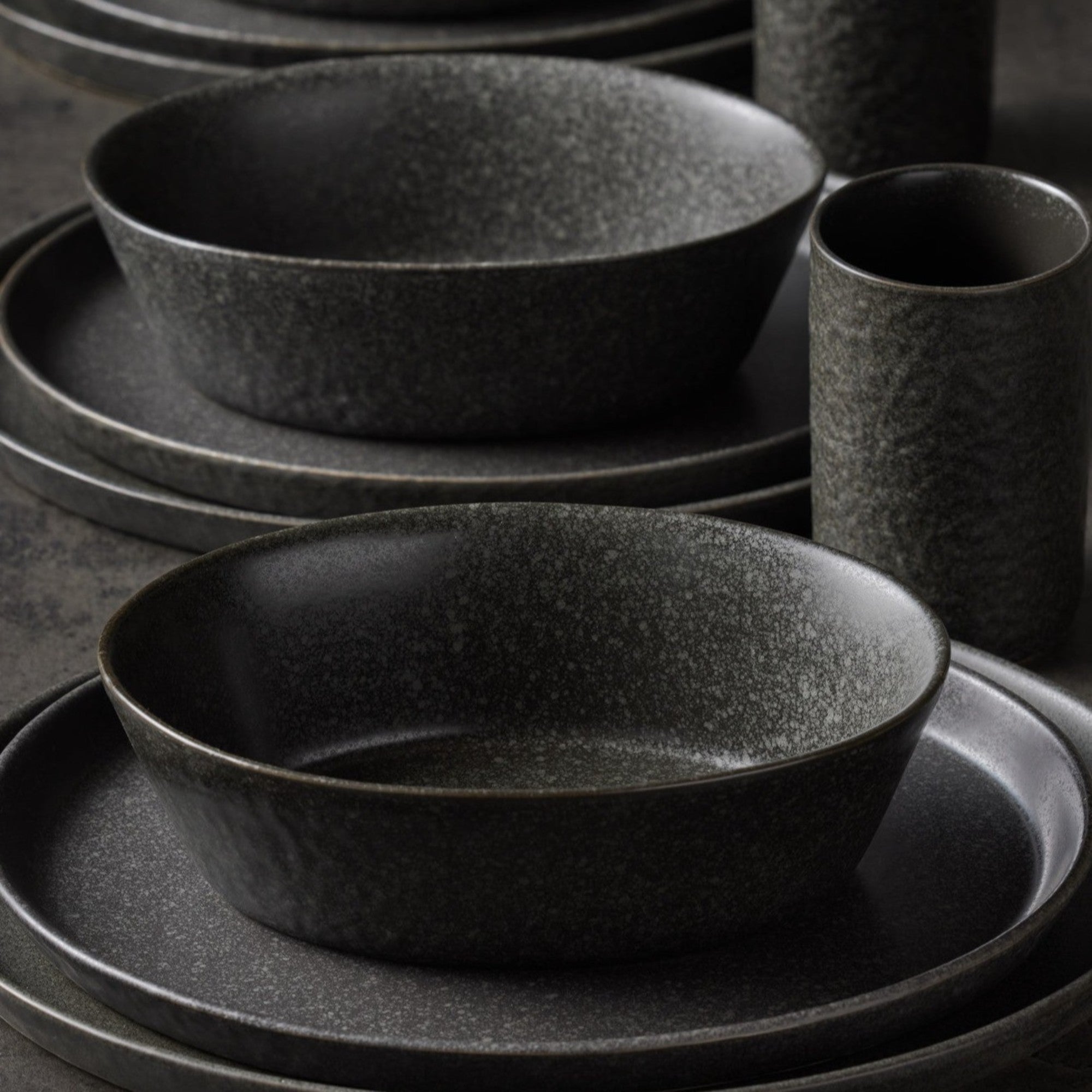 Charcoal dinner sets new arrivals